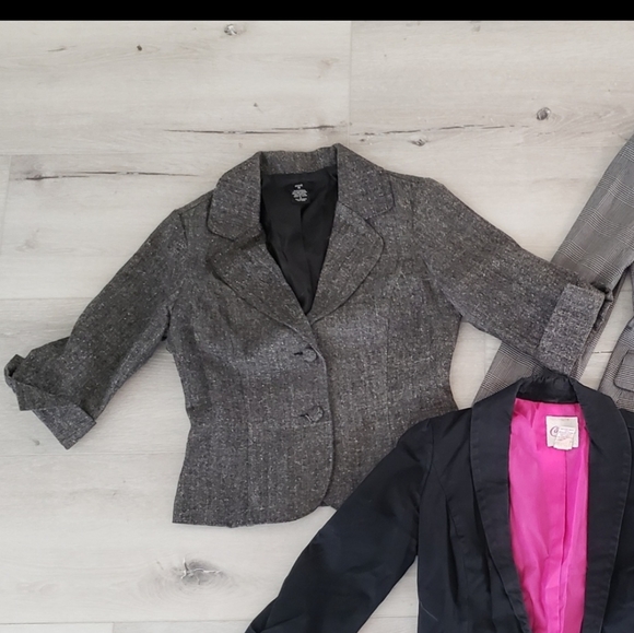 Grey blazer - Picture 2 of 2